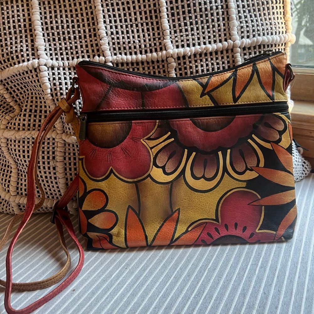 Anushka retro bloom Leather Crossbody Bag